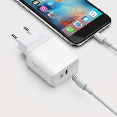 ONE Plug USB Type-C PD Fast Charger 18w Type C PD USB-C Adapter USB Wall Charger FOR newest product AU EU AUS US p